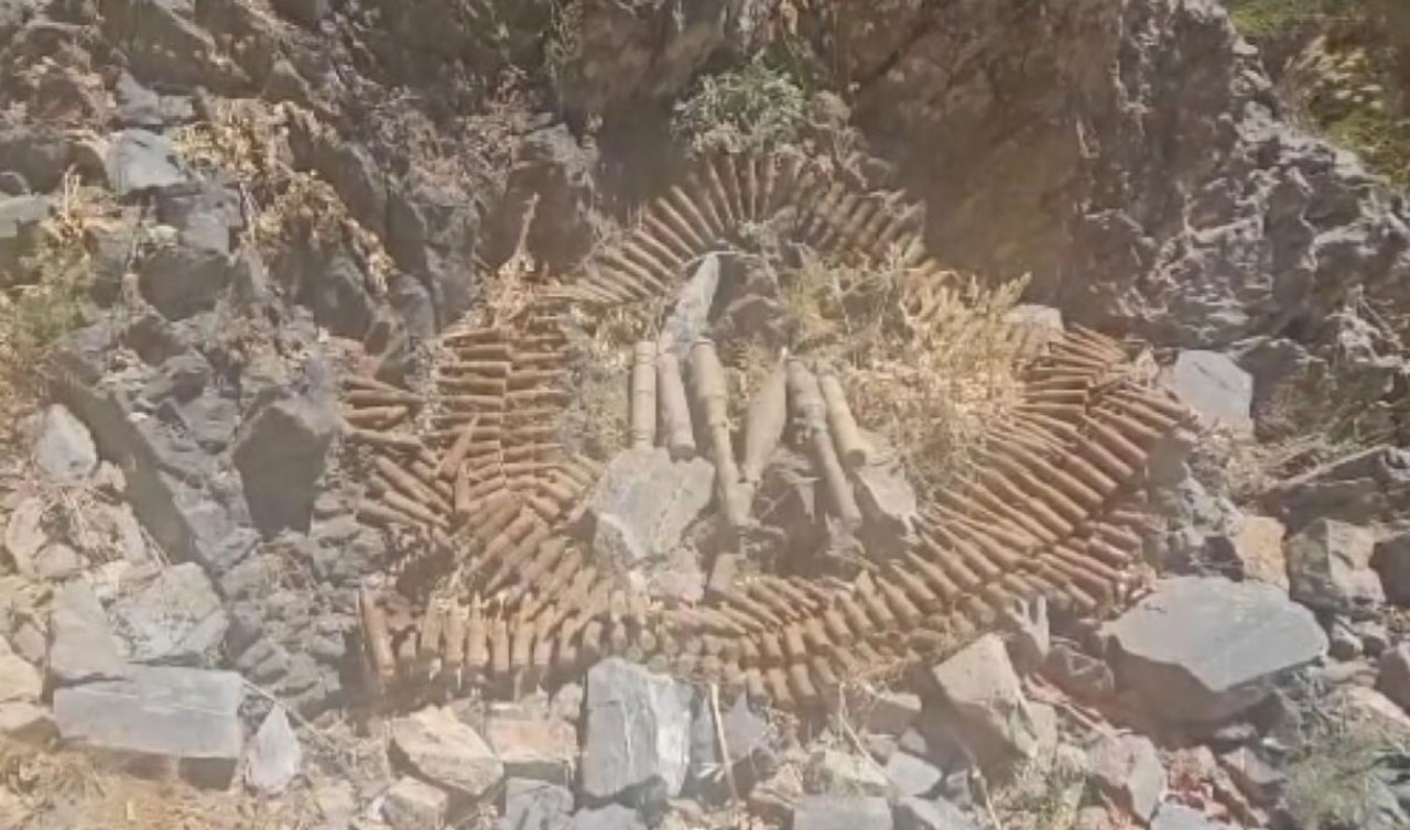 Pençe-Kilit Operasyonu bölgesindeki mağaralarda silah ve mühimmat ele geçirildi