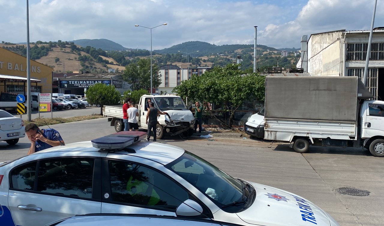  Kazada savrulan araç yayalara çarptı: 1’i ağır 3 yaralı