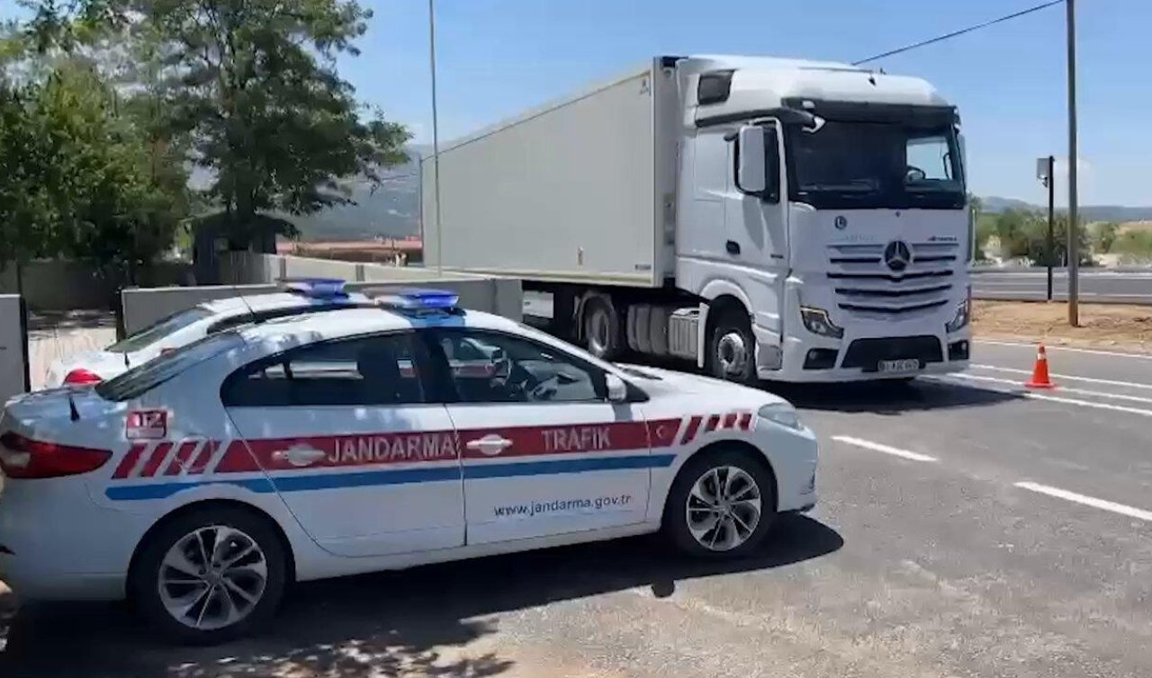 Bakan Yerlikaya: 400 bin 980 araca ve sürücüye işlem yapıldı