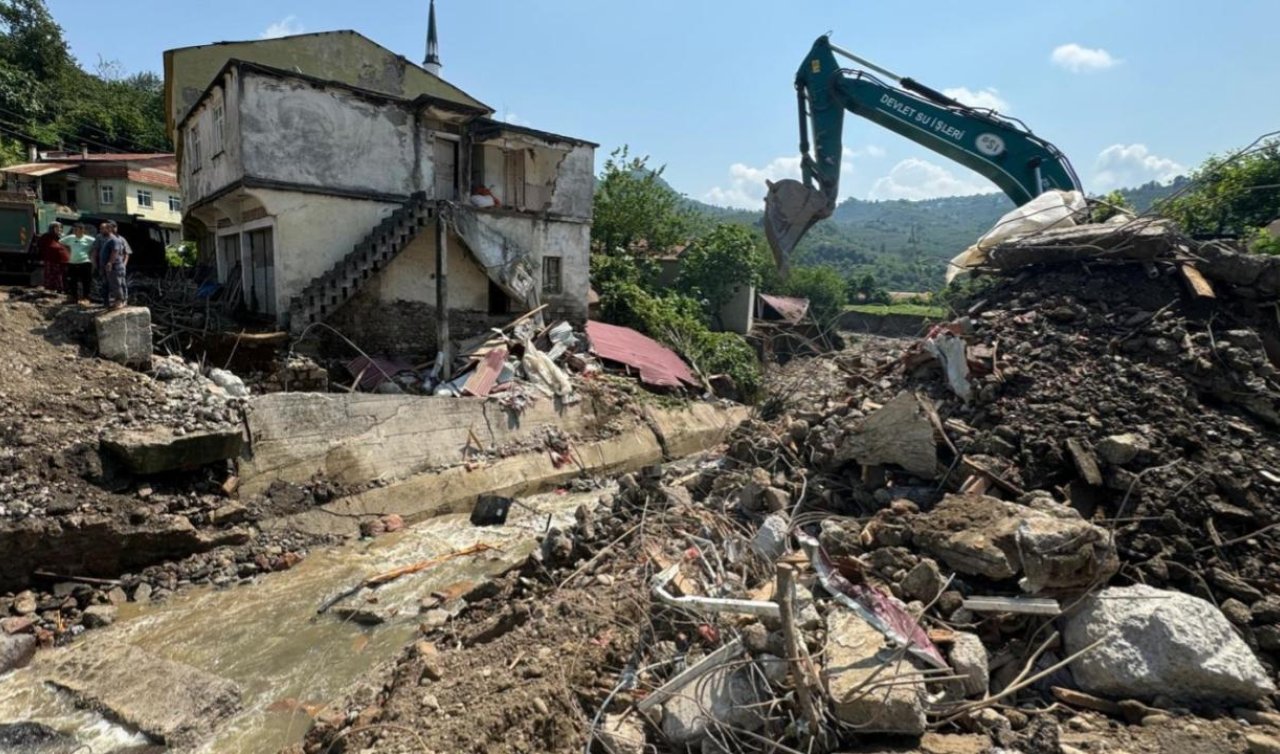 Giresun’da sağanağın ardından hasar giderme çalışmaları sürüyor