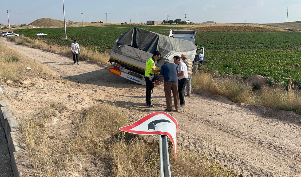  Yol kenarına savrulan tırın sürücüsü yaralandı
