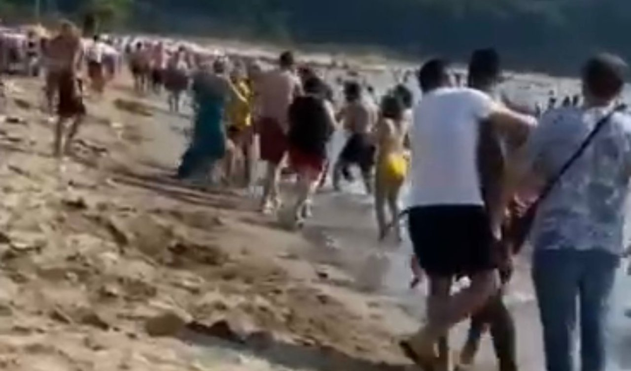 Denize giren kadını taciz ettiği iddia edilen şüpheli adli kontrolle serbest bırakıldı!
