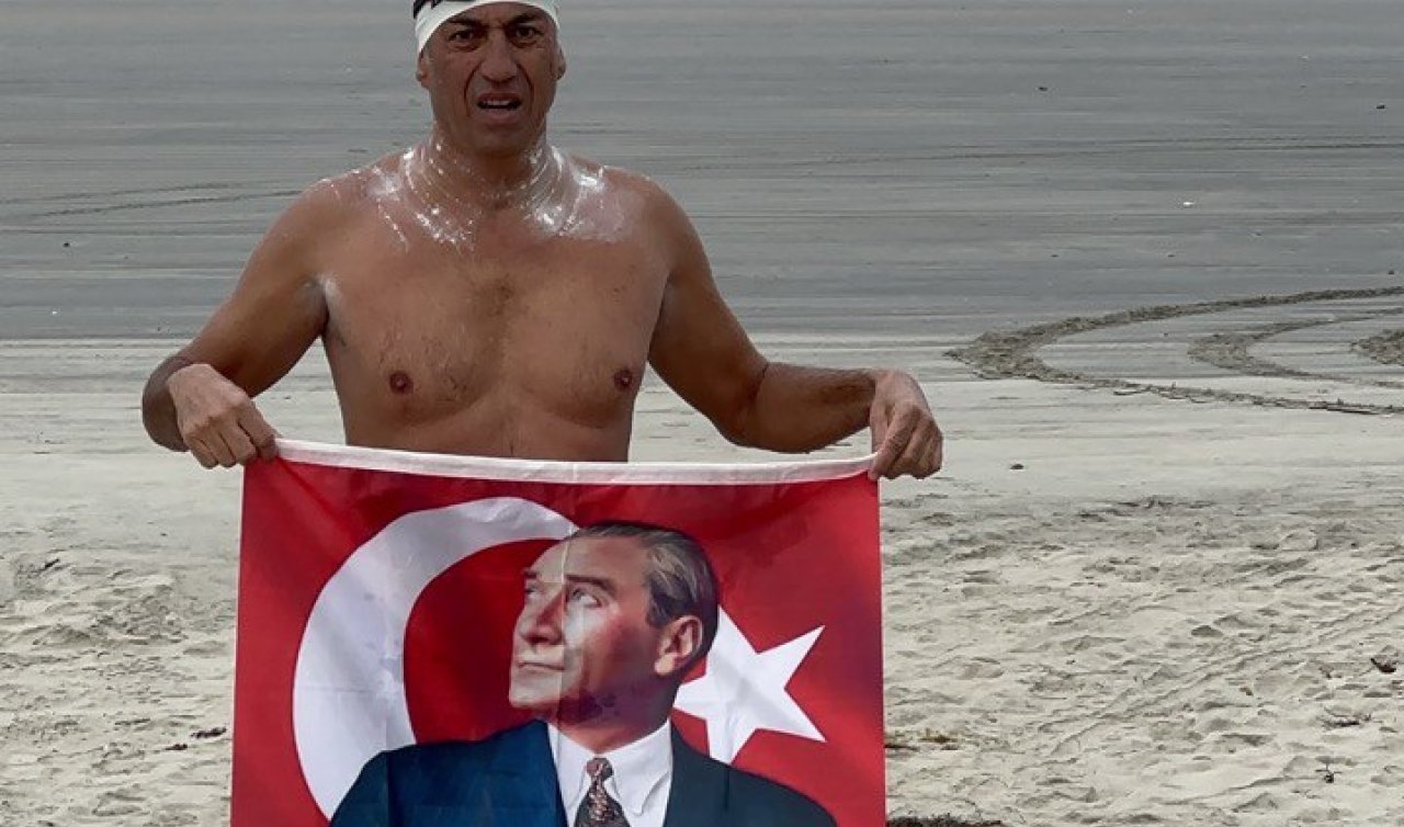 59 yaşındaki Vural Tandoğan ABD’deki Coronado Adası’nı yüzerek geçen ilk Türk oldu