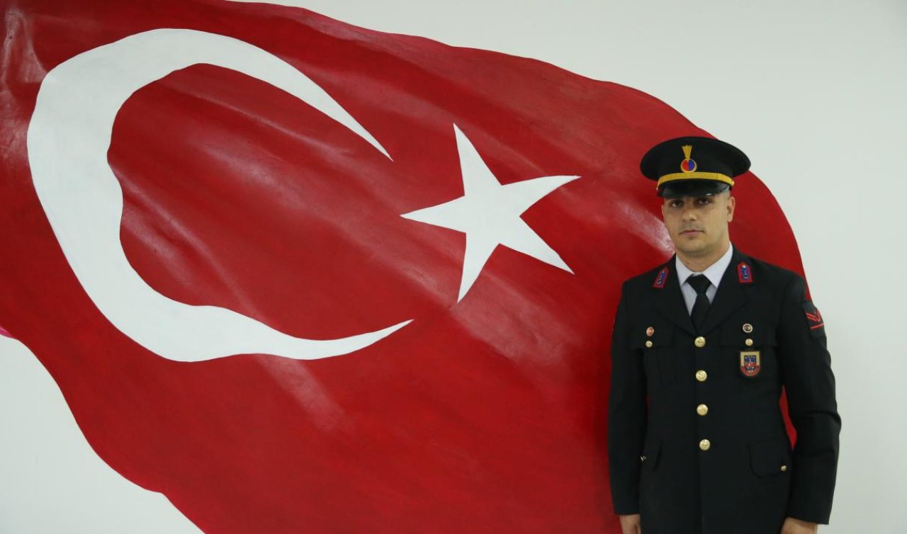 Sanatını görev aşkıyla buluşturuyor