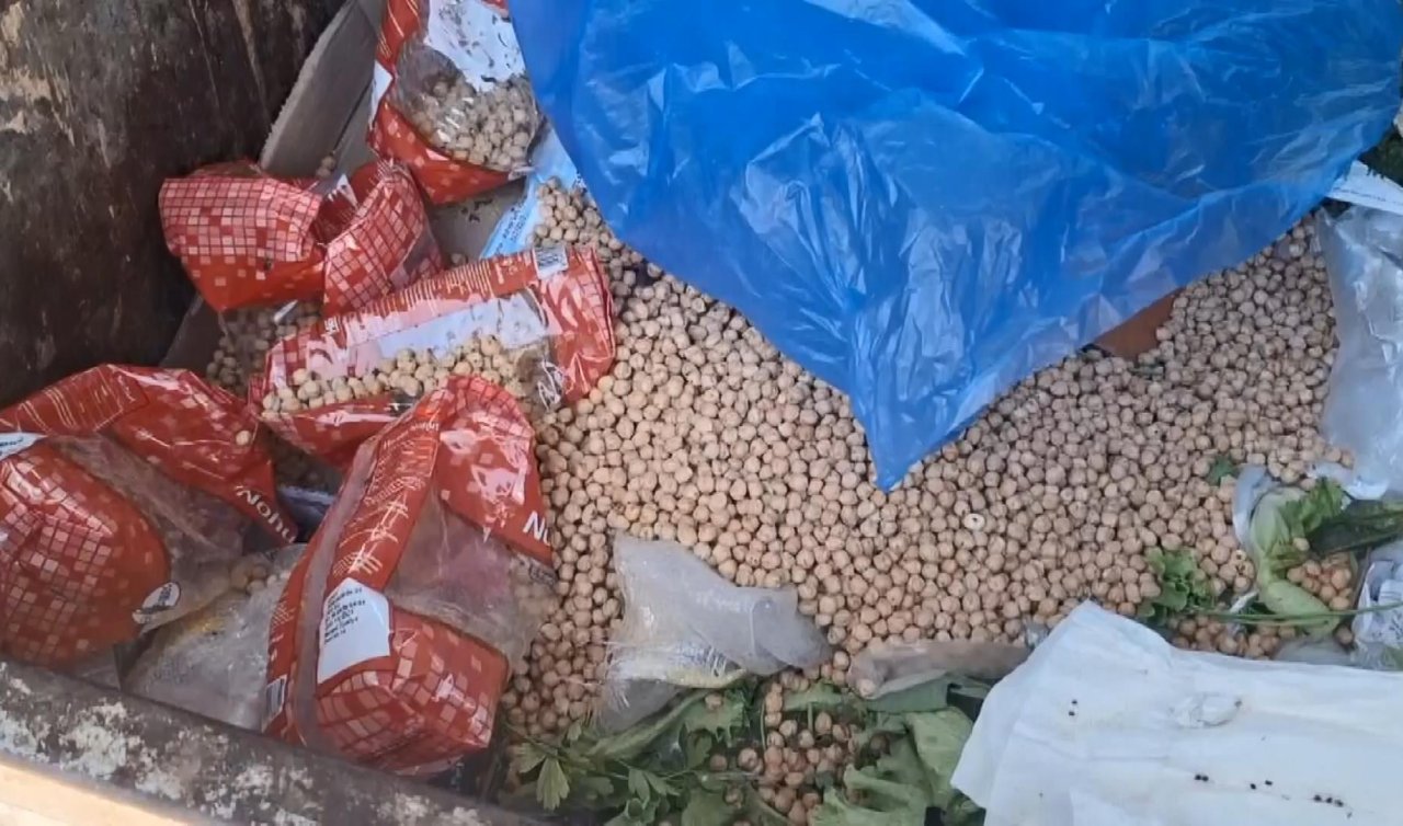 Bir zincir markette nohut paketinden böcek çıktı