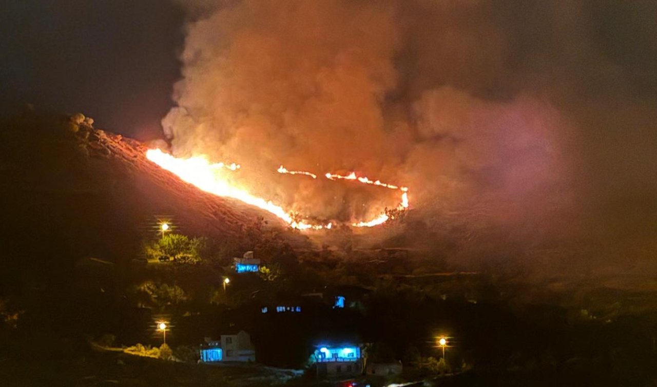  Kayseri’de atılan havai fişek yangına sebep oldu