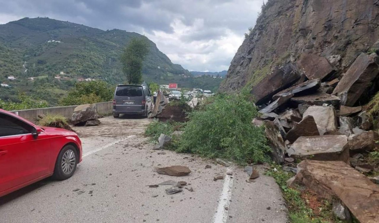Ordu’da heyelan: Kara yolu ulaşıma kapandı