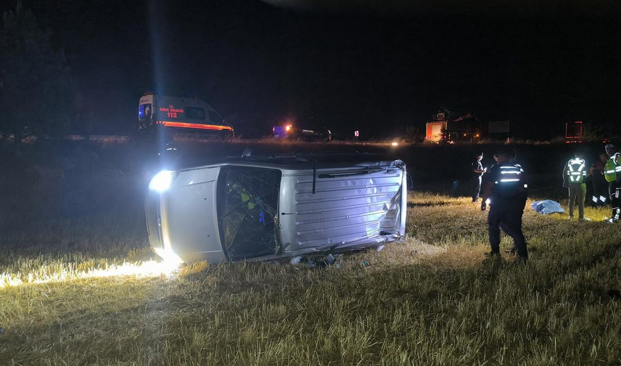 Hafif ticari araç tarlaya devrildi: 1 ölü 1 yaralı