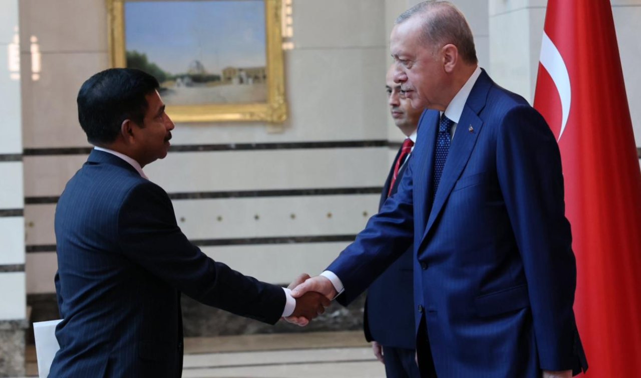 Büyükelçilerden Cumhurbaşkanı Erdoğan’a güven mektubu