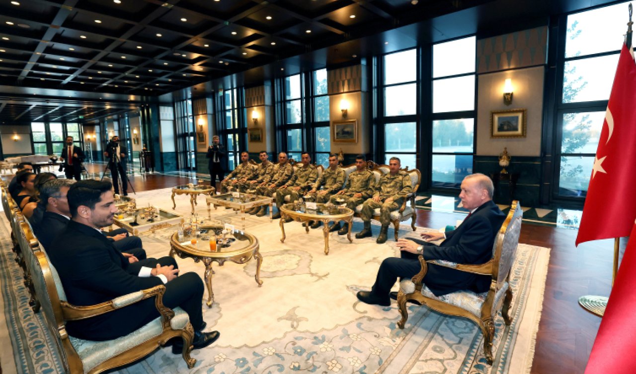 Cumhurbaşkanı Erdoğan sporcuları kabul etti