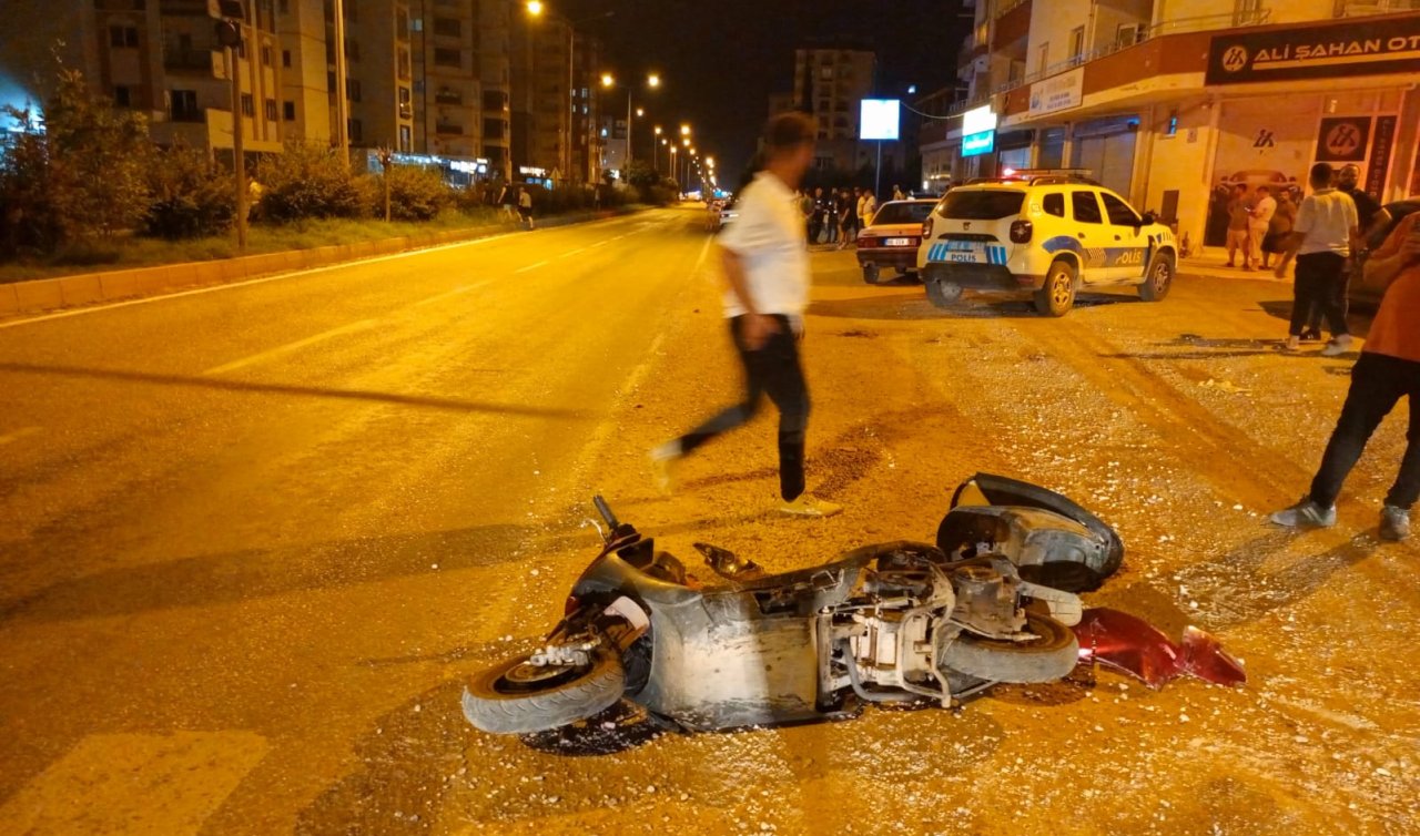  Otomobille çarpışan motosikletli yaralandı