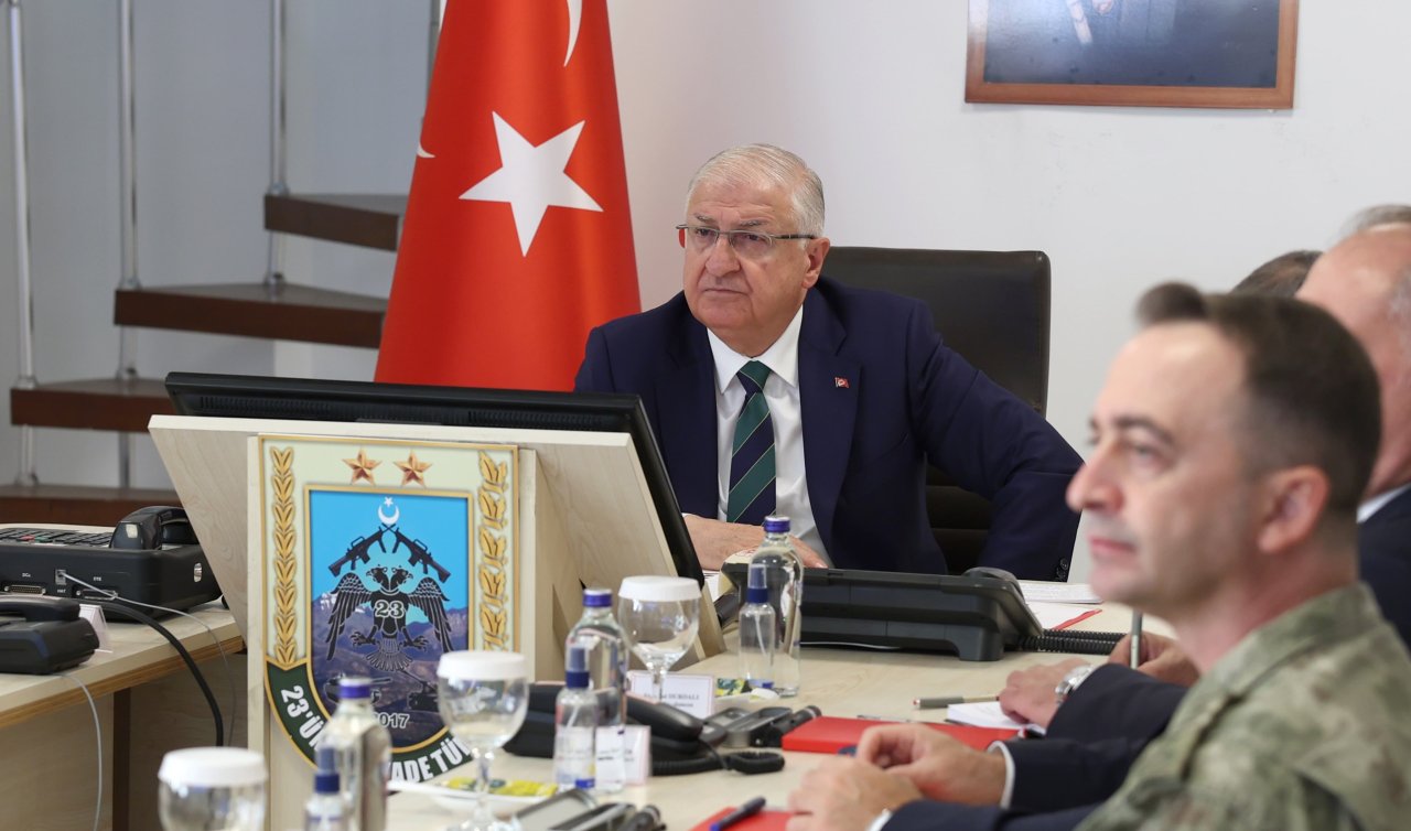 Bakan Güler sınır ötesindeki birlik komutanlarıyla görüştü