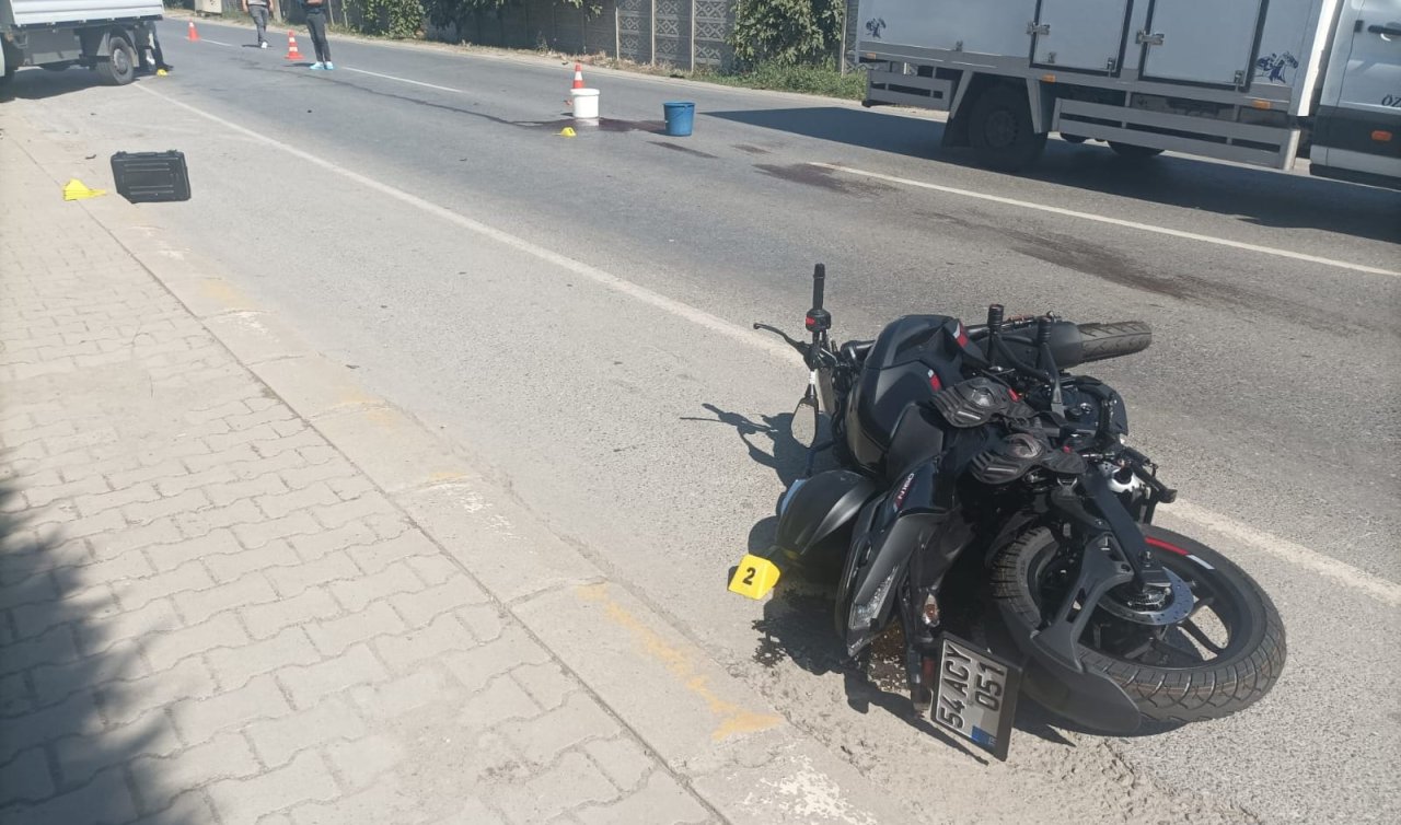 Kaza sonrası yola savrulan genç kıza otomobil çarptı; hayatını kaybetti