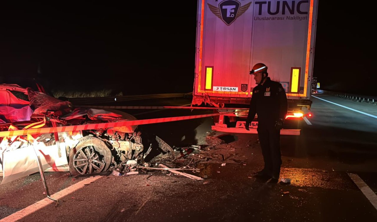 Anadolu Otoyolu’nda tıra çarpan otomobildeki 2 kişi öldü