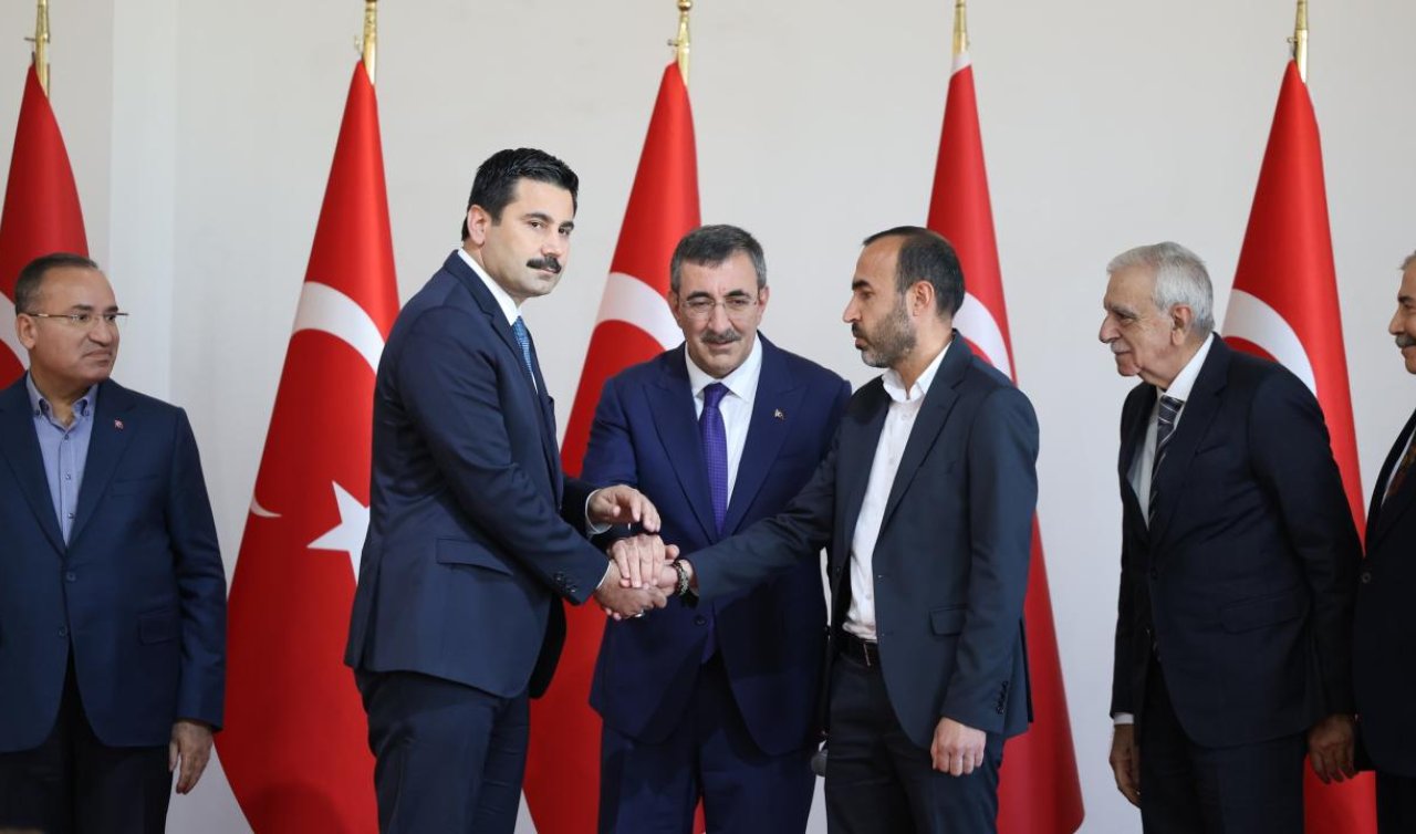 Cumhurbaşkanı Yardımcısı Yılmaz iki ailenin barış yemeğine davetli olarak katıldı