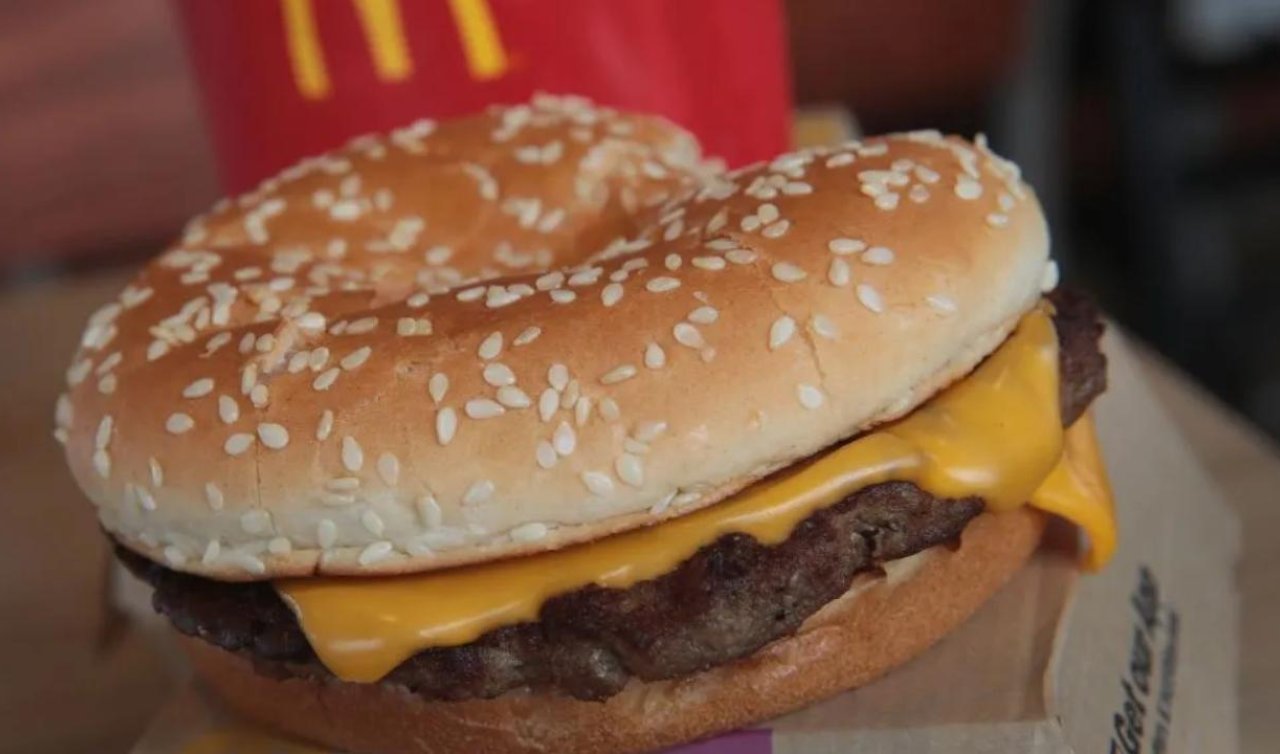  McDonald’s’ta E.Coli salgını yayılıyor! 