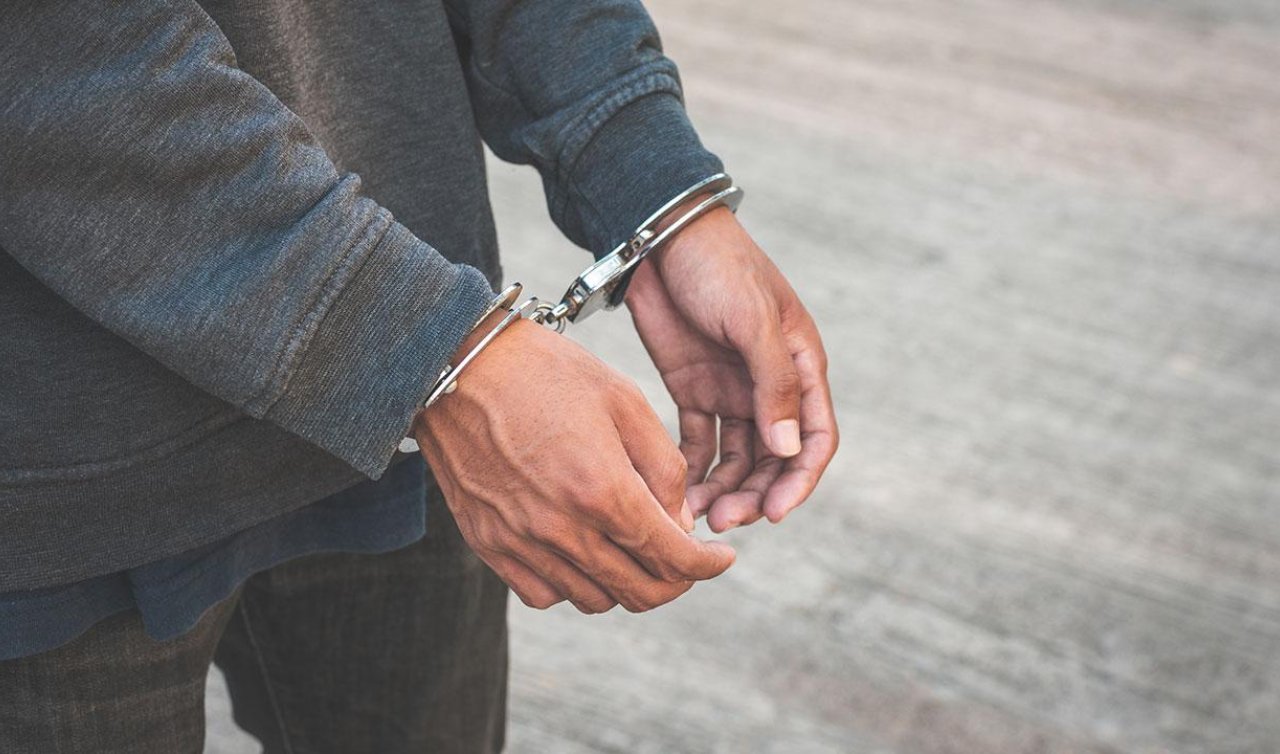 Kaçakçılık operasyonunda tüfek, tabanca ve hançer ele geçirildi