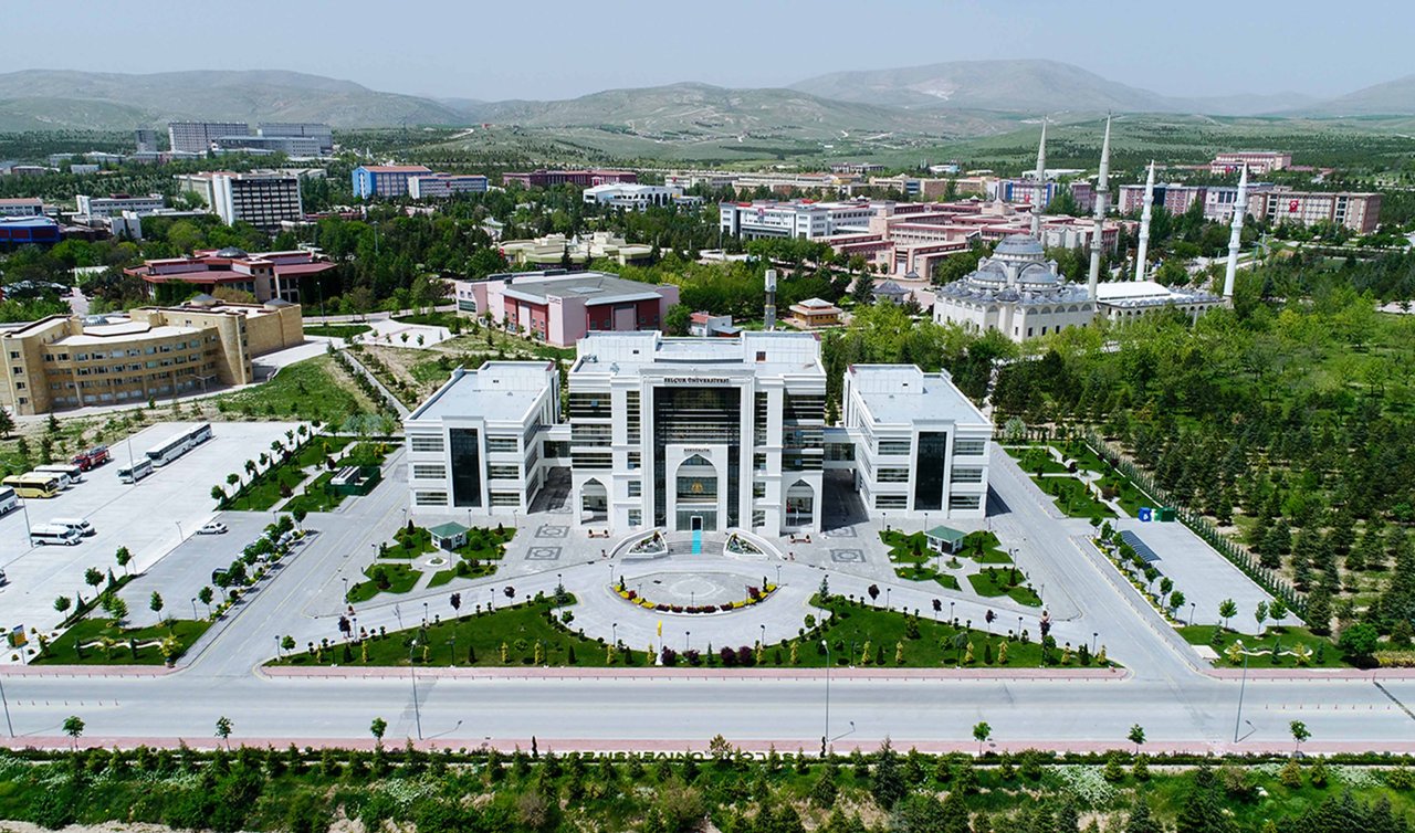  Selçuk Üniversitesi eğitimde kaliteyi YÖKAK akreditasyonuyla taçlandırdı