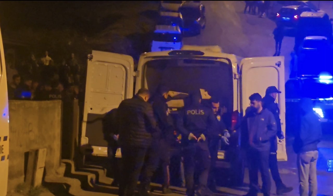  Sosyal medyada eşiyle mesajlaşanı silahla öldürdü! 
