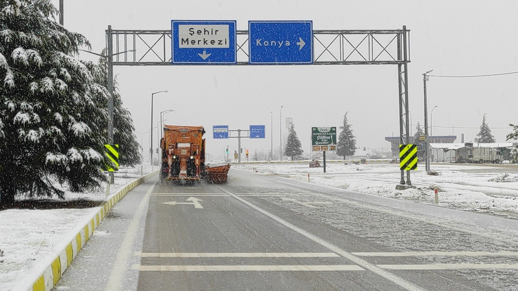 Konya'ya yeniden kar geliyor! Sıcaklık 20 derece birden düşecek | İşte Konya  5 günlük hava durumu