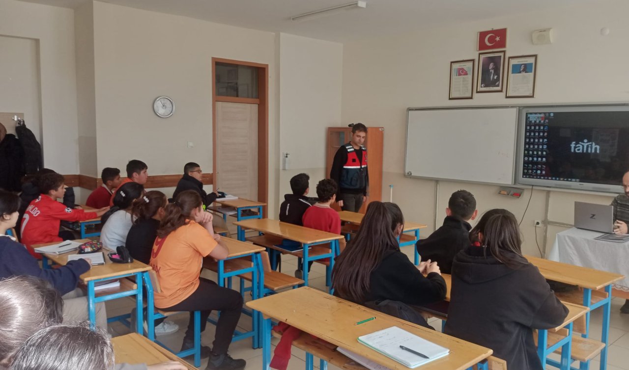 Jandarmadan öğrencilere yönelik siber güvenlik konulu eğitim