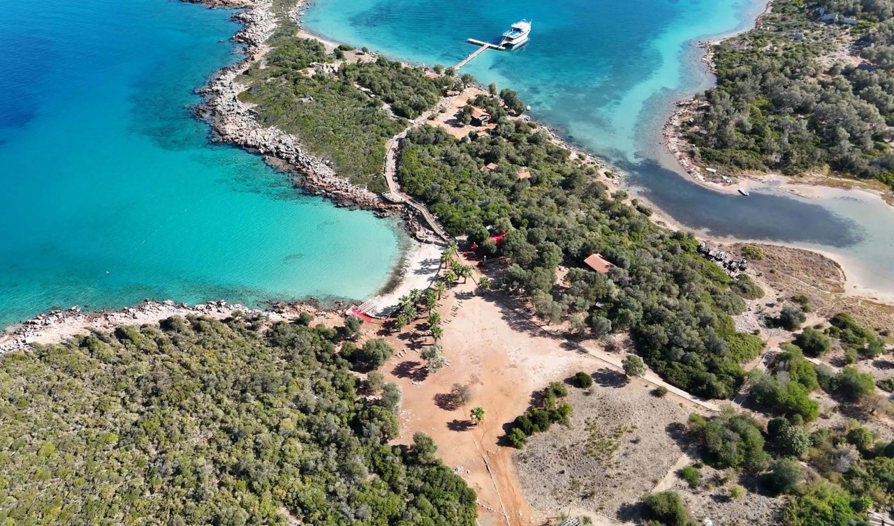 Kumları altın sarısı renkli Sedir Adası havadan görüntülendi