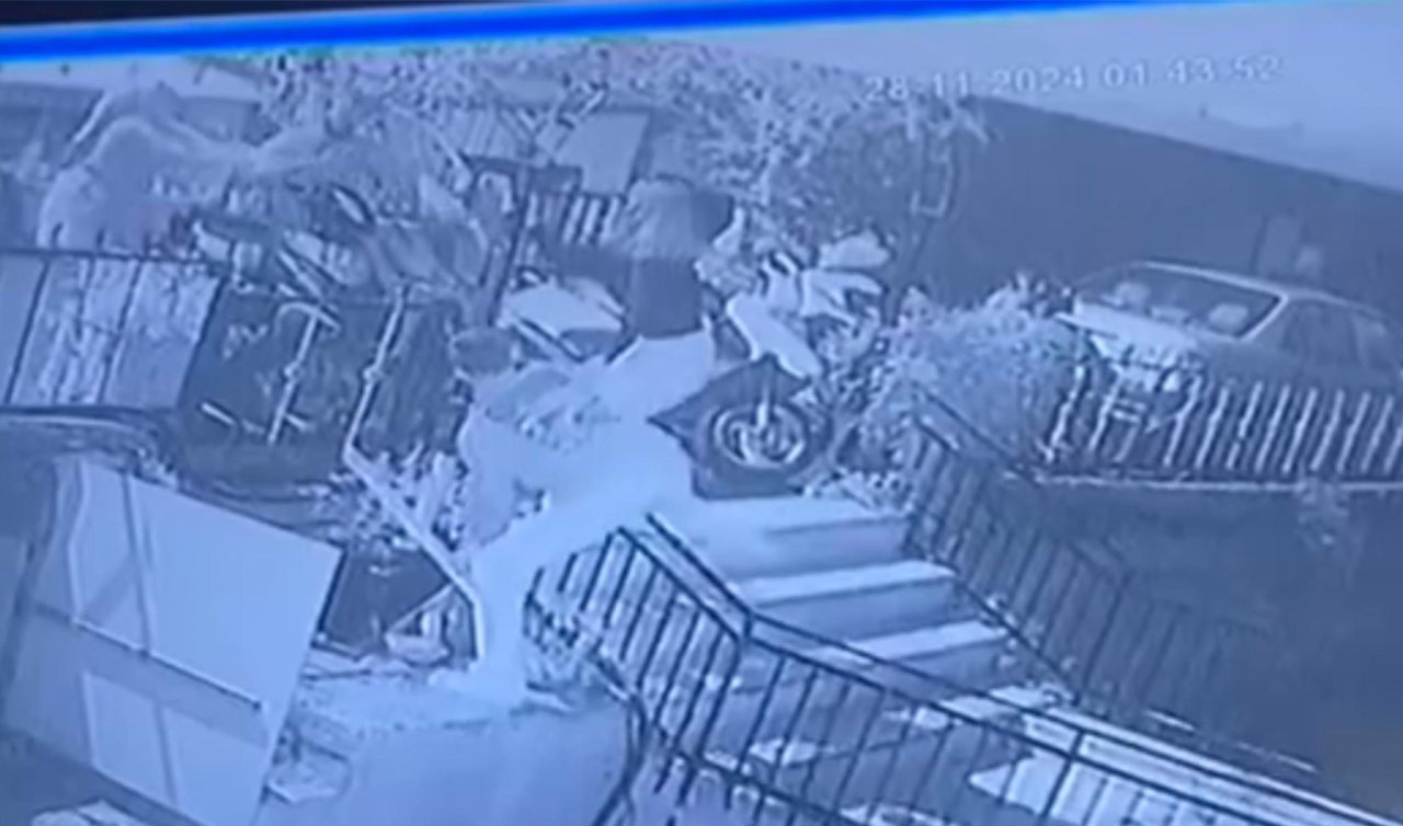  Tornavidalı dedikodu kavgası; o anlar kamerada