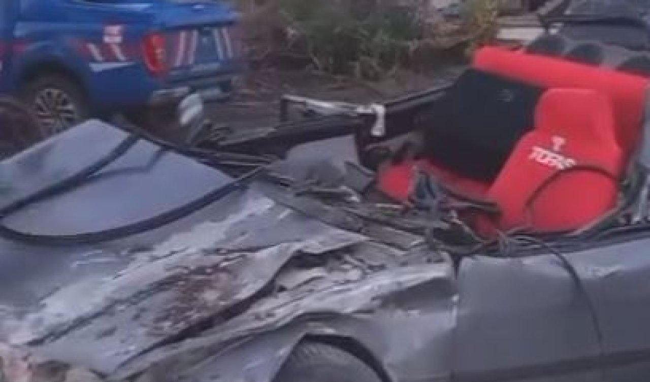 Önündeki kamyona çarpan otomobilin sürücüsü yaralandı