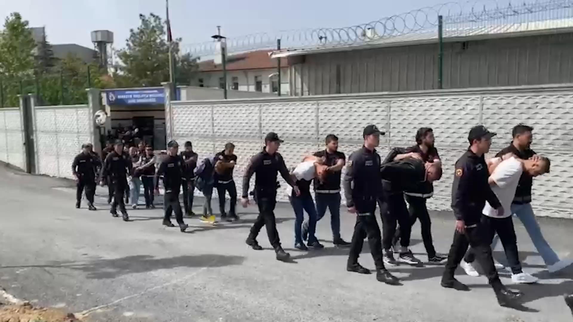 Konya'da para karşılığı reçete sattığı iddia edilen doktor hakim  karşısında! Savunması şoke etti