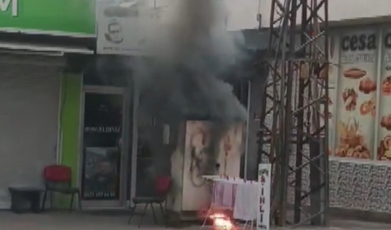  Bomba gibi patlayan trafo alevlere teslim oldu