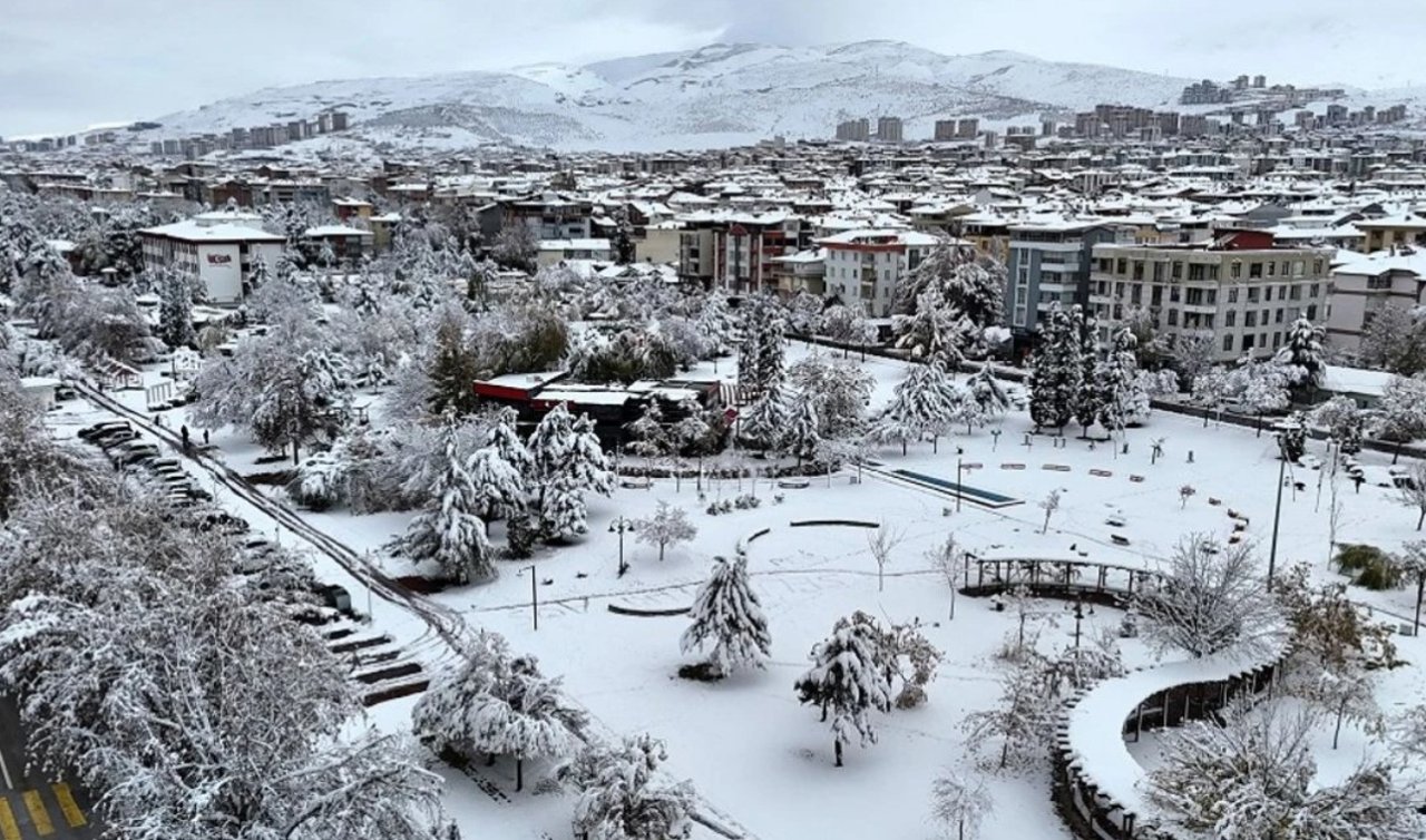 Yarın Malatya’da okullar tatil mi? Malatya’da okullar tatil edilecek mi? Malatya’da 17 Şubat’ta okullar tatil mi? Malatya 17 Şubat Hava Durumu