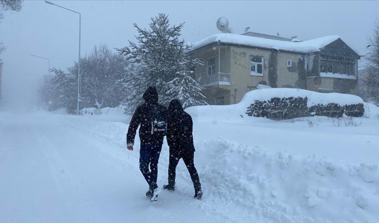  Ardahan’da yarın okullar tatil mi? 14 Şubat 2025 Cuma Ardahan’da kar tatili var mı, valilik açıklama yaptı mı? Ardahan’da yarın ders işlenecek mi?