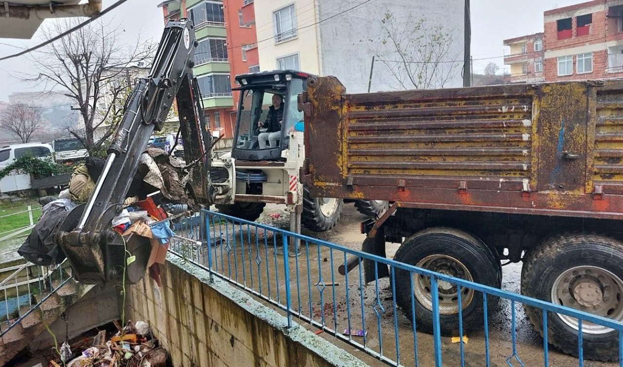  Çöp evin temizlenmesi 2 gün sürdü