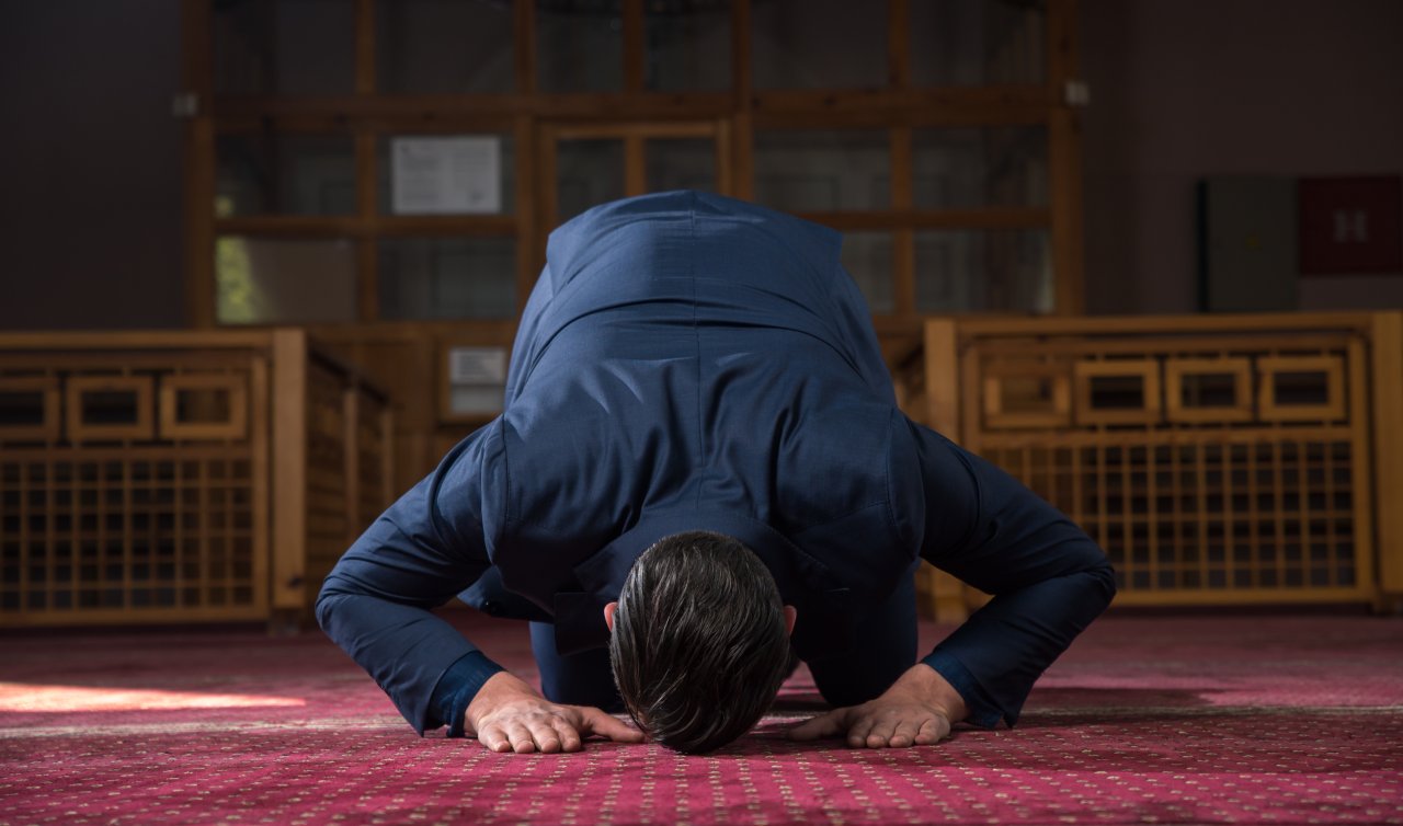  Kaza Namazı Nedir, Nasıl Kılınır? Kaza Namazı Kaç Rekattır? Hangi Namazlar Kaza Edilir?