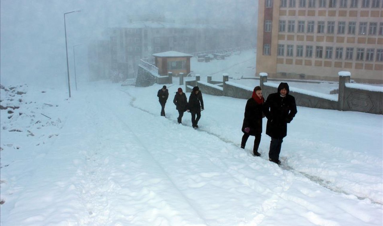 Yozgat’ta yarın okullar tatil mi? Yozgat’ta 24 Şubat (Yarın) okullarda kar tatili var mı, ders işlenecek mi? Valilik açıklama yaptı mı?	