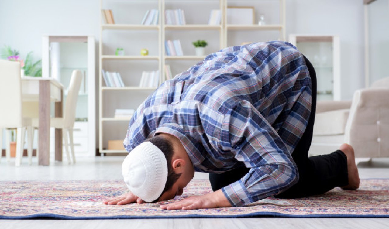  Teravih Namazı Evde Kılınır Mı? Teravih Namazı Tek Başına Kılınır Mı? Evde Teravih Namazı Nasıl Kılınır? Teravih Namazı Saat Kaça Kadar Kılınabilir?