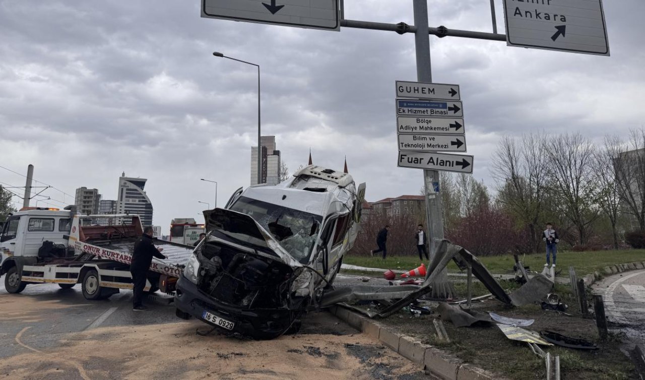 Kontrolden çıkan servis refüje girdi: 1 bebek öldü, 5 kişi yaralandı