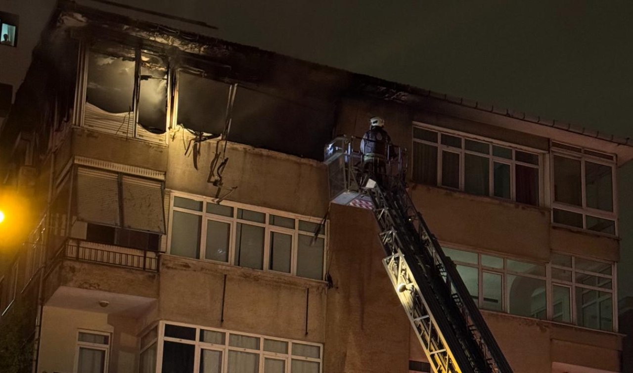  Apartman dairesinde çıkan yangında 2 kişi dumandan etkilendi
