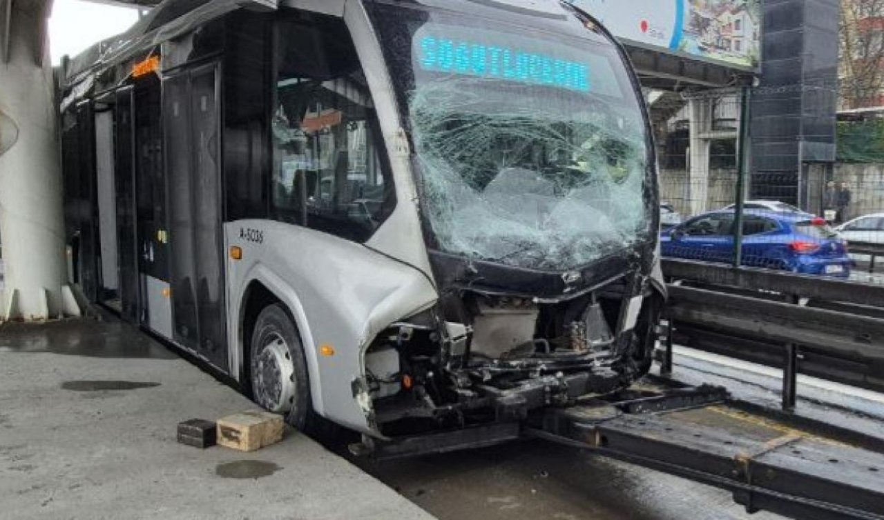  Metrobüs kazasında 10 kişi yaralandı! 