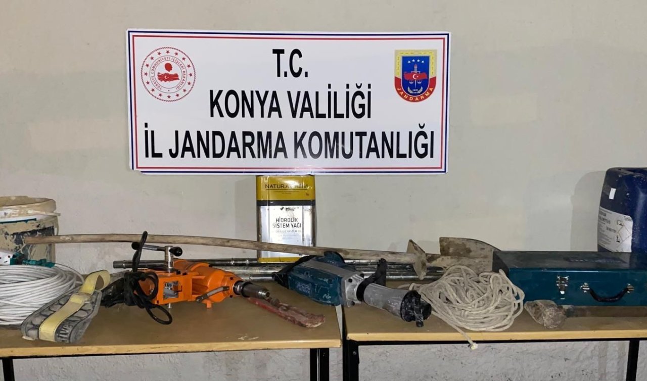 Konya’da kaçak kazı yapan 13 şüpheli yakalandı