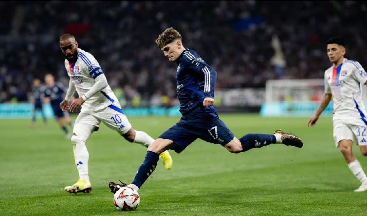  Manchester United - Lyon Rövanşı: Hangi Kanalda, Altay Bayındır Kalede mi? İşte Yayın Detayları ve İlk 11’ler