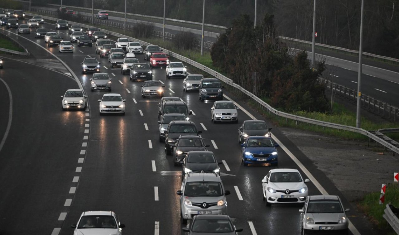 Mart’ta trafiğe 195 bin 682 aracın kaydı yapıldı