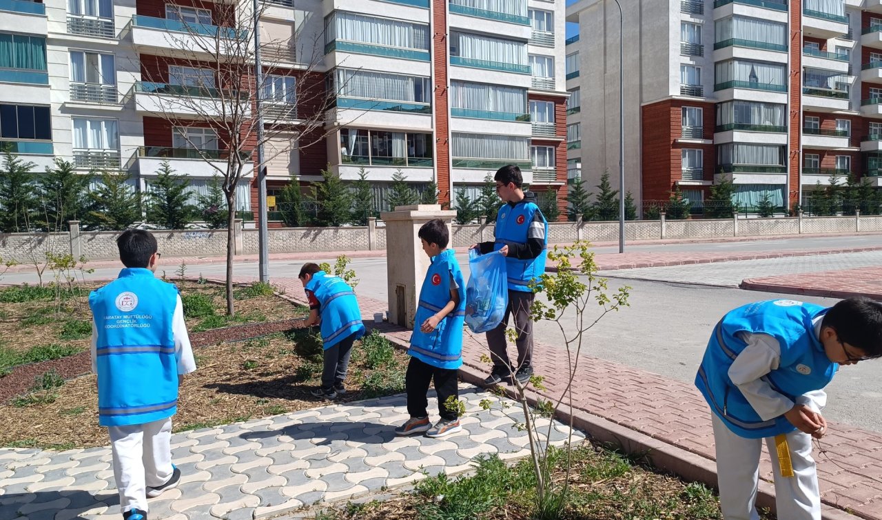Konya’da Gönüllü Çocuklar Temiz Bir Gelecek İçin El Ele