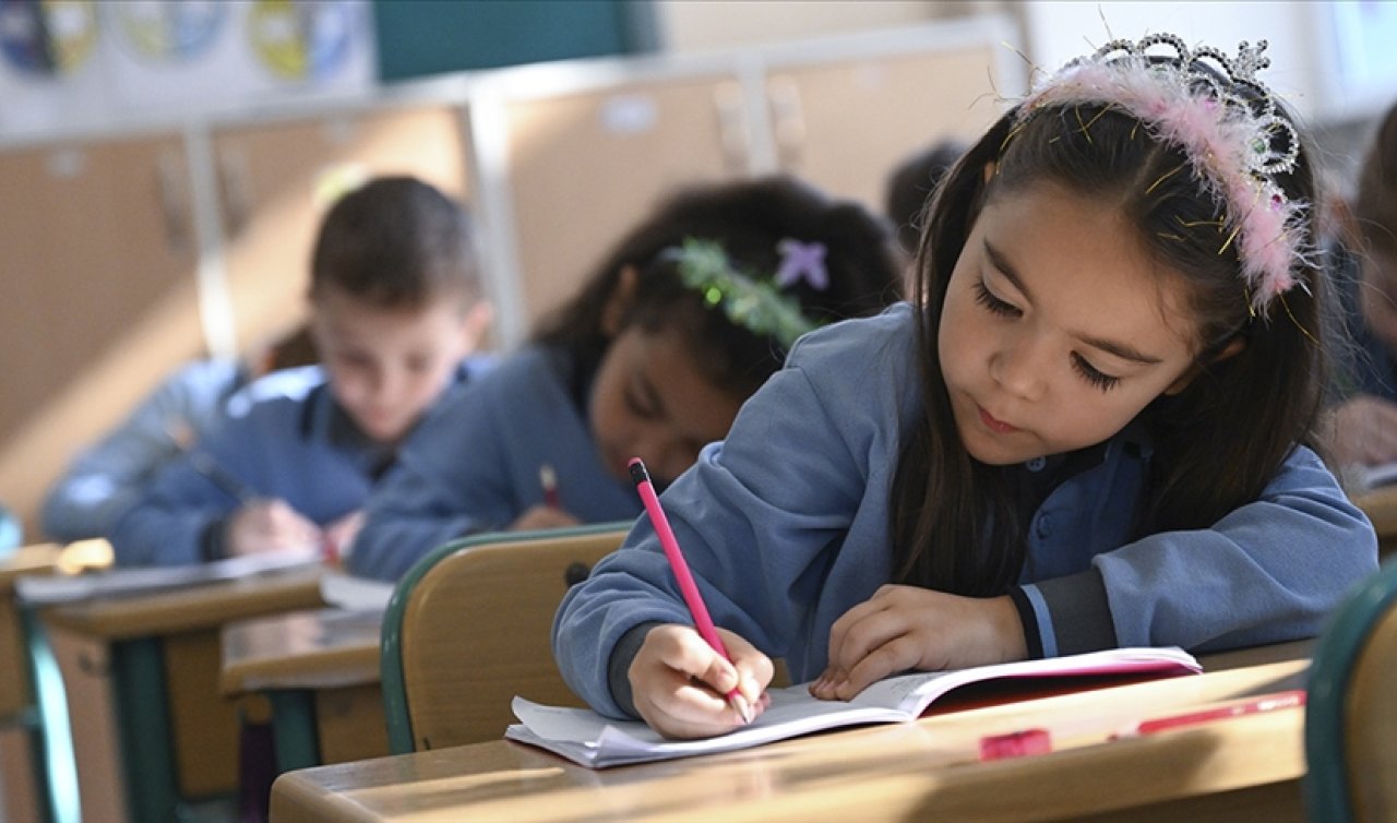 28 Nisan Pazartesi İstanbul’da okullar tatil mi? İstanbul, Tekirdağ, Kocaeli ve Yalova’da okullar pazartesi açık mı kapalı mı? Valilikten açıklama geldi mi? 