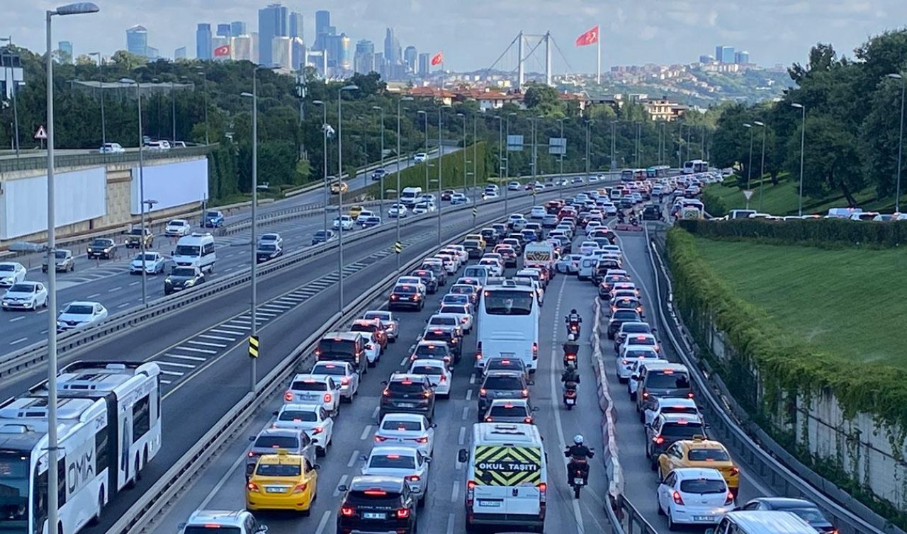 27 Nisan 2025 İstanbul’da hangi yollar kapalı? İstanbul’da 27 Nisan’da trafiğe kapalı yollar ve alternatif güzergahlar neler? İstanbul’da Bugün Trafiğe Kapalı Yollar ve Alternatif Güzergahlar!