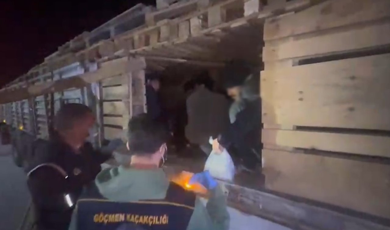TIR’ın dorsesinde 42 kaçak göçmen yakalandı