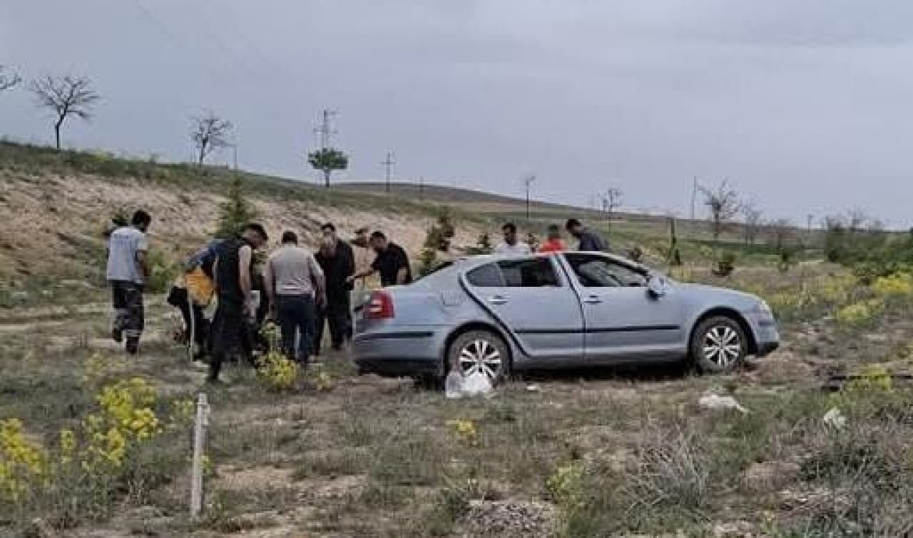 Konya’da trafik kazası: Otomobil şarampole devrildi 