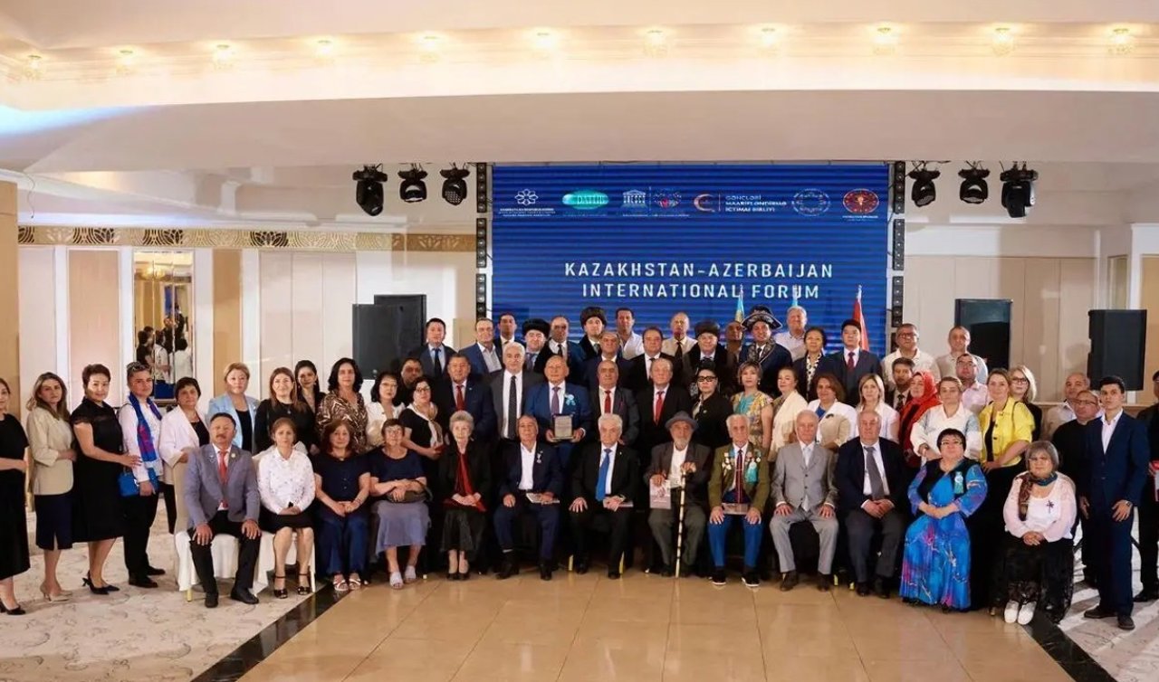 Almatı’da “Batı Azerbaycan’a Dönüş Çağrıları“ temalı Kazakistan-Azerbaycan Uluslararası Forumu düzenlendi