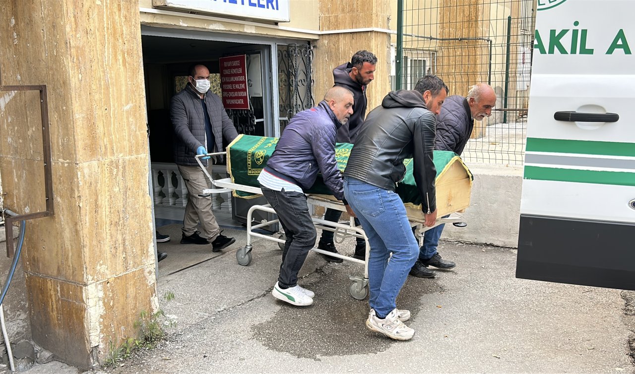 2 çocuk annesi keneden öldü
