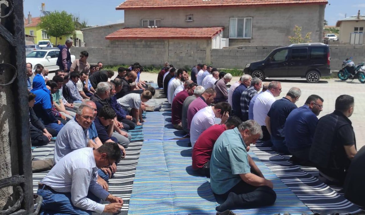 Konya’nın Selçuklu İlçesinde Yağmur Duaları Sürüyor